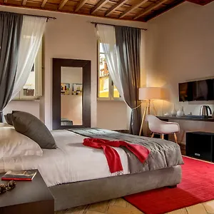 Palazzo Medusa 2*, Roma Italia